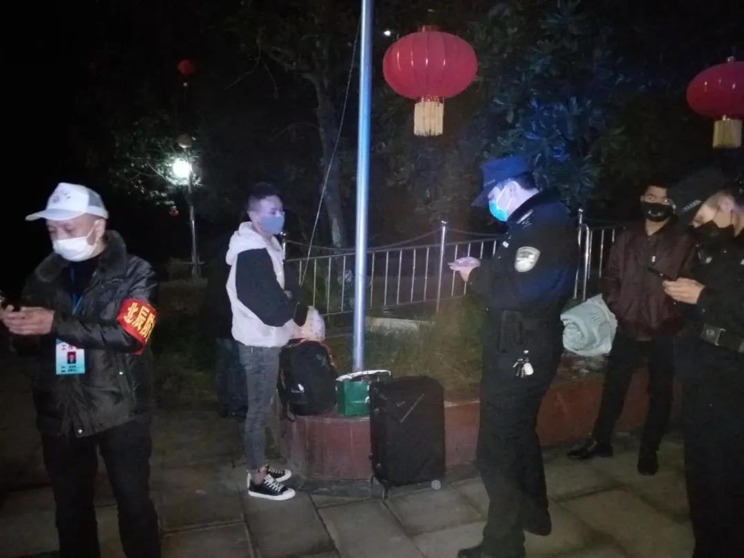 【2138cn太阳城集团先锋】夏云飞:重任在肩勇担当1 【2138cn太阳城集团先锋】夏云飞:重任在肩勇担当1