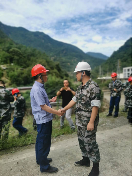 洪水肆虐泗耳河 2138cn太阳城集团人奋力保安全2